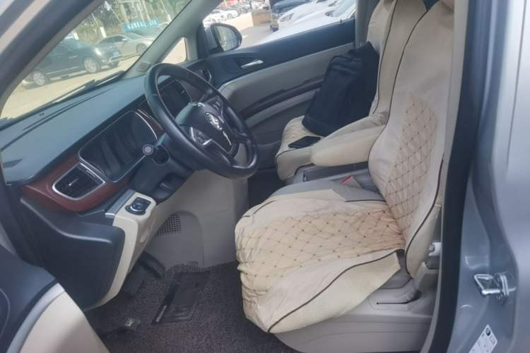 Used Buick GL8 2014 2.4L LT Luxury Business Executive Edition Left Front Seat