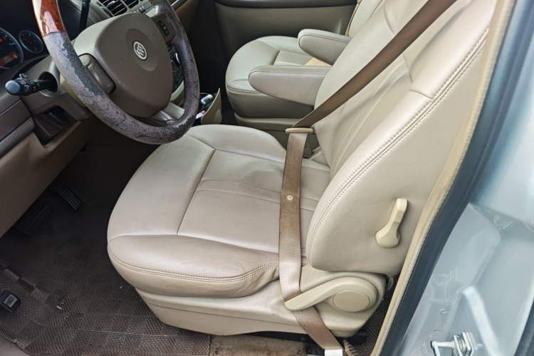Used Buick GL8 2014 2.4L Comfort Edition Left Front Seat
