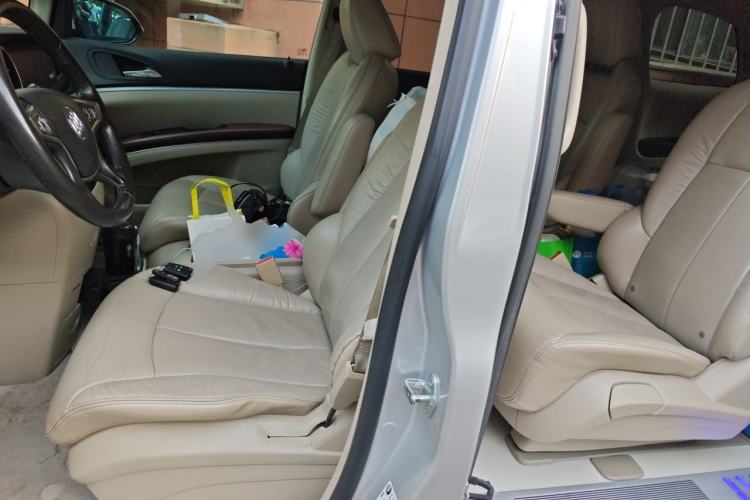 Used Buick GL8 2014 3.0L XT Luxury Business Flagship Edition Left Front Seat
