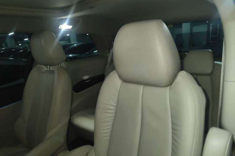 Used Buick GL8 2014 3.0L GT Luxury Business Haoya Edition Left Rear Seat