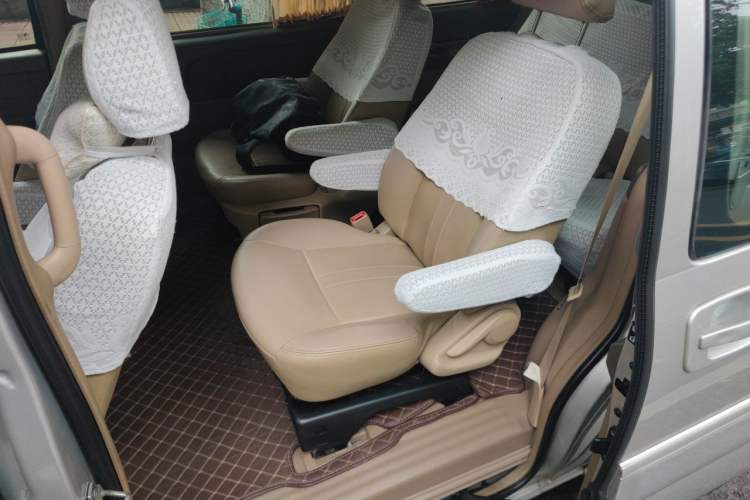 Used Buick GL8 2014 2.4L Classic Edition Left Rear Seat