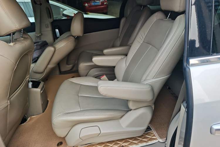Used Buick GL8 2014 3.0L XT Luxury Business Flagship Edition Left Rear Seat