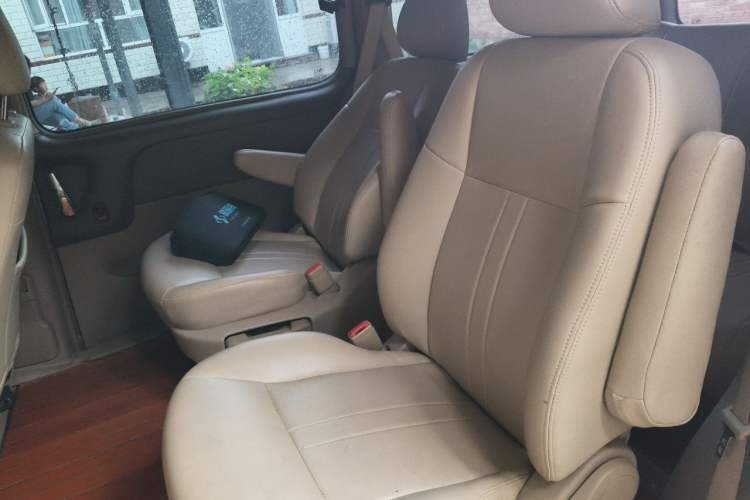 Used Buick GL8 2014 2.4L Classic Edition Left Rear Seat
