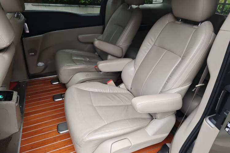 Used Buick GL8 2014 3.0L XT Luxury Business Flagship Edition Left Rear Seat