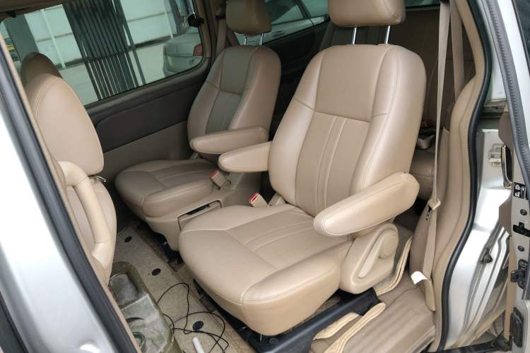 Used Buick GL8 2014 2.4L Classic Edition Left Rear Seat