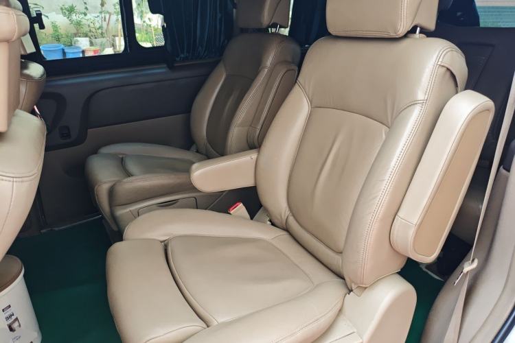 Used Buick GL8 2014 2.4L Classic Edition Left Rear Seat