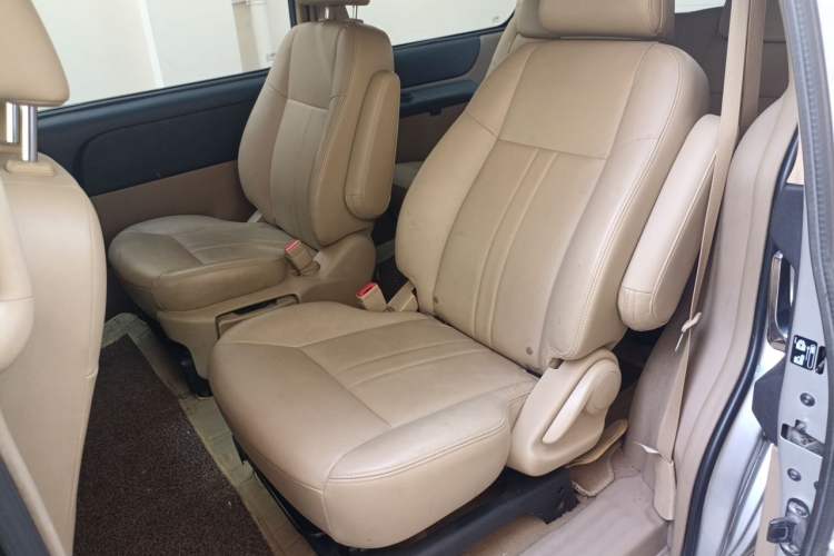 Used Buick GL8 2014 2.4L Executive Edition Left Rear Seat