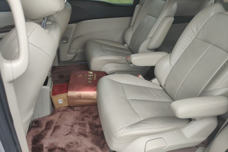Used Buick GL8 2014 3.0L XT Luxury Business Flagship Edition Left Rear Seat