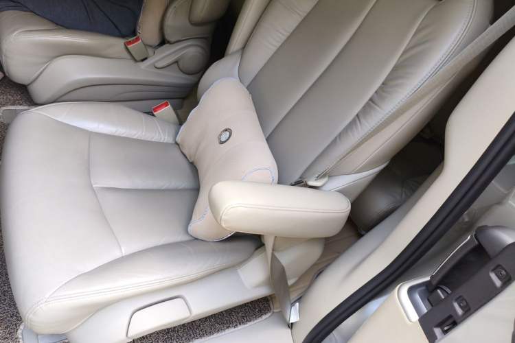 Used Buick GL8 2014 3.0L GT Luxury Business Haoya Edition Left Rear Seat