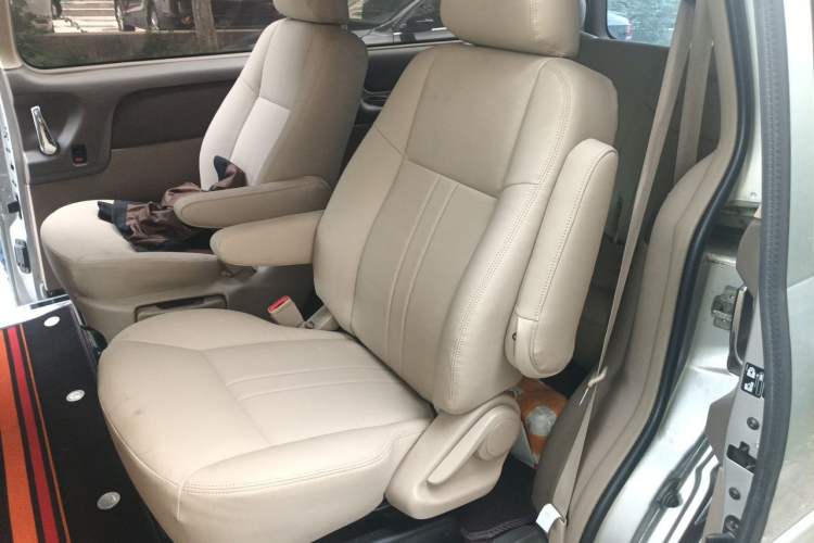 Used Buick GL8 2014 2.4L Classic Edition Left Rear Seat