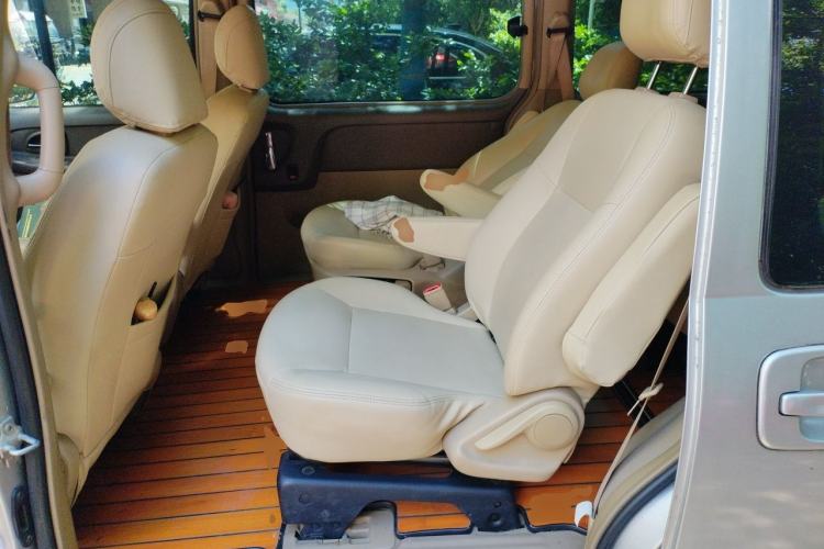 Used Buick GL8 2014 2.4L Classic Edition Left Rear Seat