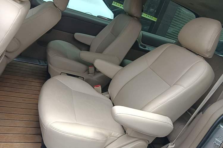 Used Buick GL8 2014 2.4L Classic Edition Left Rear Seat