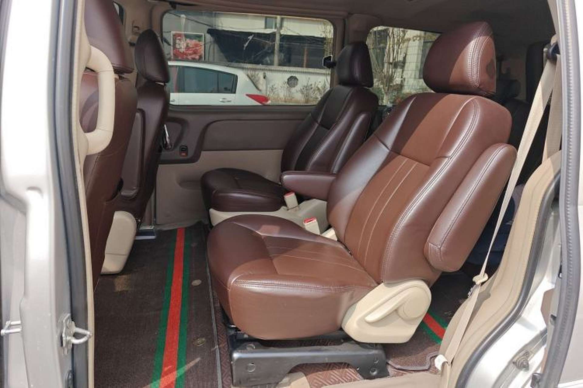 Used Buick GL8 2014 2.4L Comfort Edition Left Rear Seat