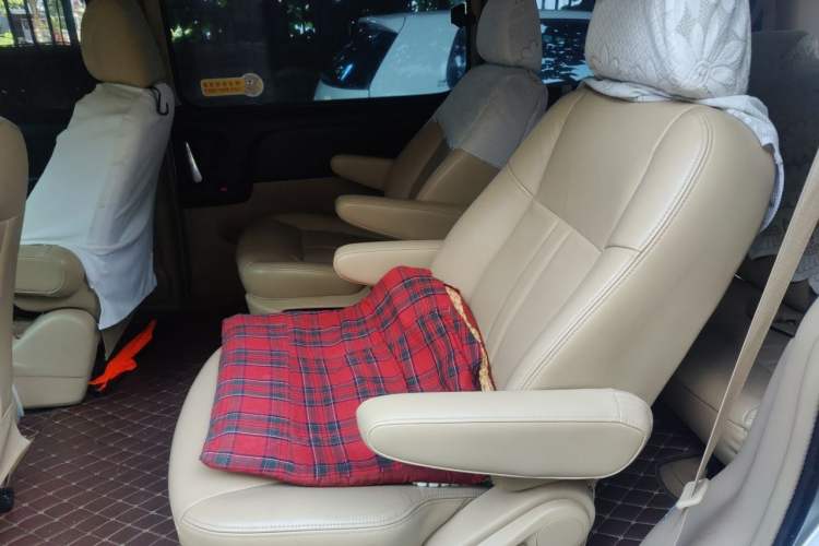 Used Buick GL8 2014 2.4L Executive Edition Left Rear Seat
