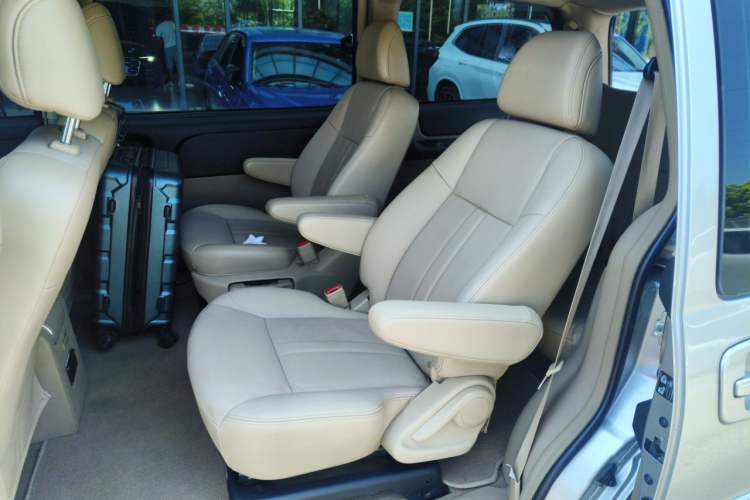 Used Buick GL8 2014 2.4L Executive Edition Left Rear Seat