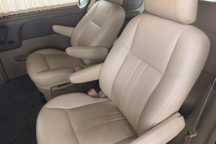 Used Buick GL8 2014 2.4L Comfort Edition Left Rear Seat