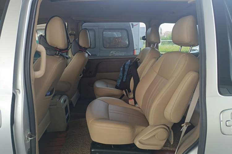 Used Buick GL8 2014 2.4L Classic Edition Left Rear Seat
