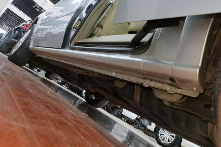 Used Buick GL8 2014 2.4L Classic Edition Left Side Sill