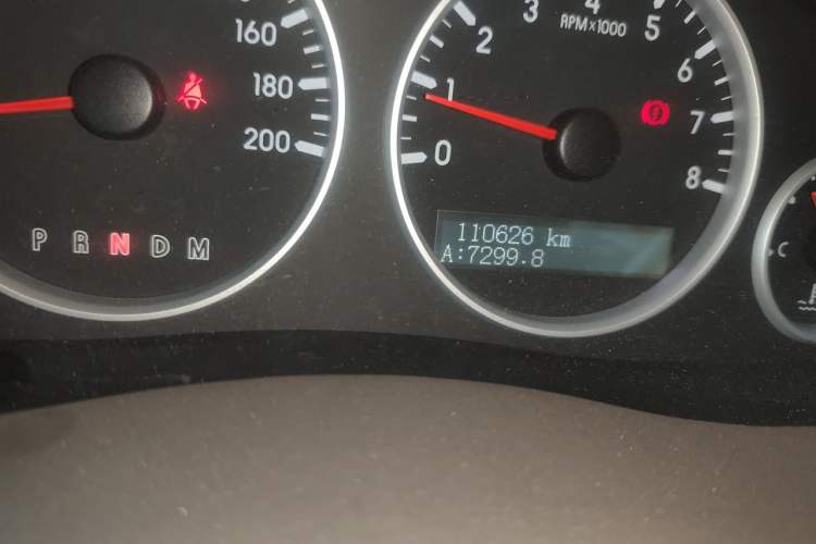 Used Buick GL8 2014 2.4L Classic Edition Odometer Close Up