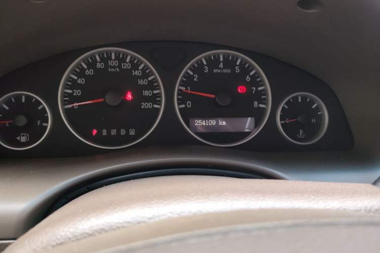 Used Buick GL8 2014 2.4L Classic Edition Odometer Close Up