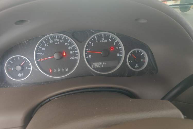Used Buick GL8 2014 2.4L Classic Edition Odometer Close Up