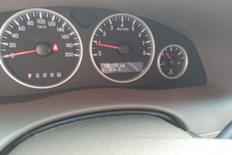 Used Buick GL8 2014 2.4L Classic Edition Odometer Close Up