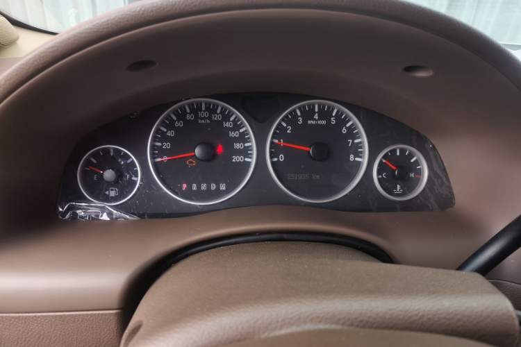 Used Buick GL8 2014 2.4L Classic Edition Odometer Close Up