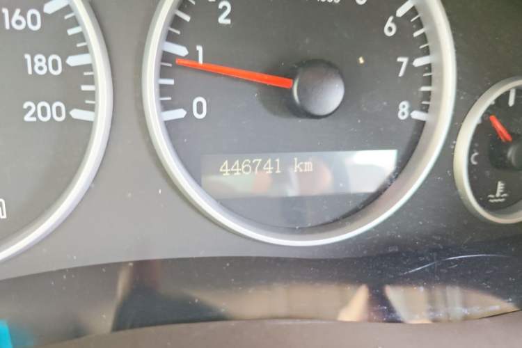 Used Buick GL8 2014 2.4L Classic Edition Odometer Close Up