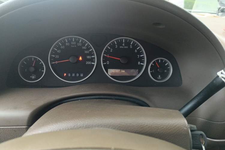 Used Buick GL8 2014 2.4L Classic Edition Odometer Close Up