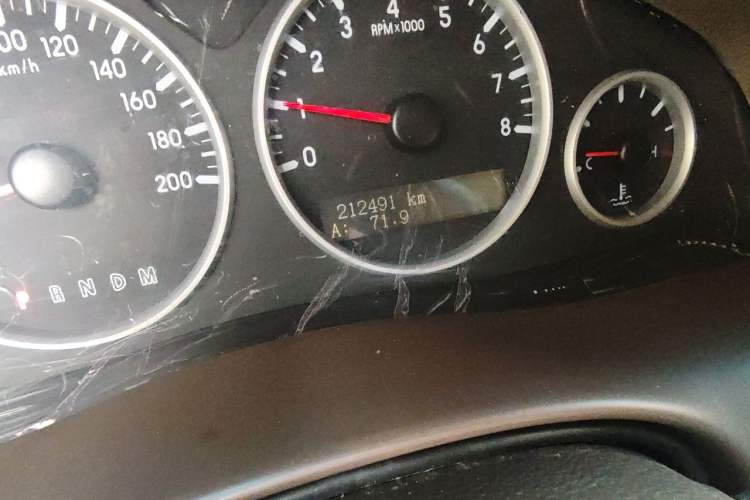 Used Buick GL8 2014 2.4L Comfort Edition Odometer Close Up