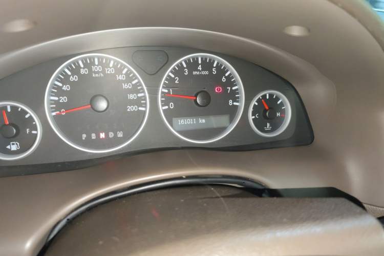 Used Buick GL8 2014 2.4L Classic Edition Odometer Close Up