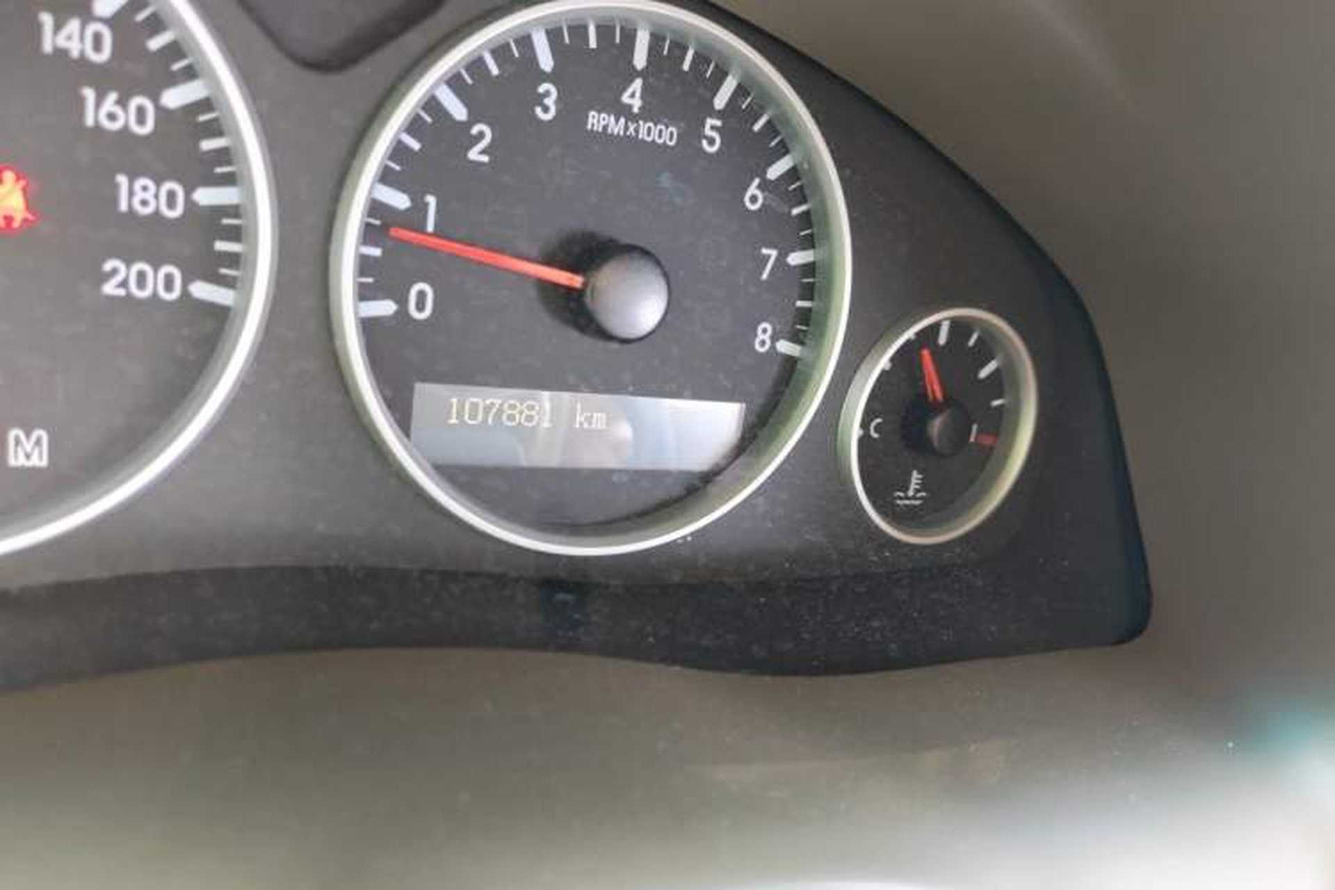 Used Buick GL8 2014 2.4L Classic Edition Odometer Close Up