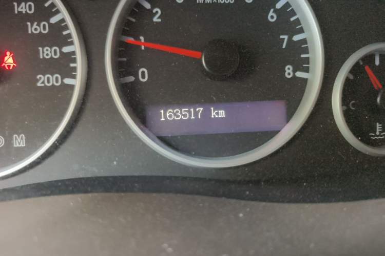 Used Buick GL8 2014 2.4L Classic Edition Odometer Close Up