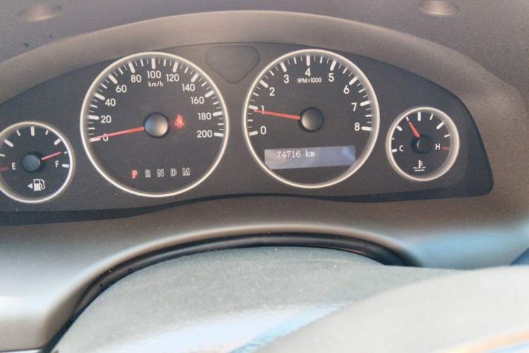 Used Buick GL8 2014 2.4L Classic Edition Odometer Close Up
