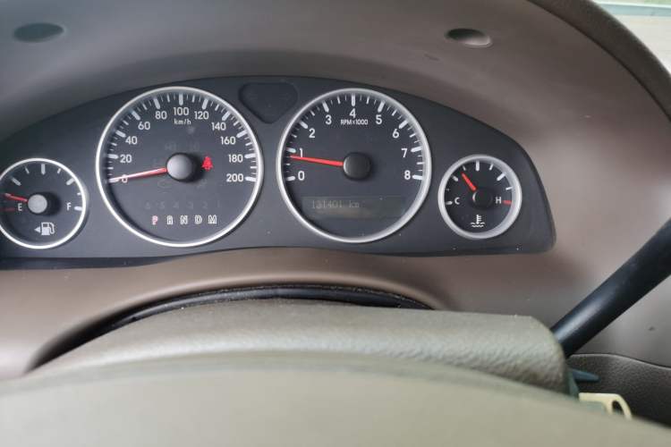 Used Buick GL8 2014 2.4L Classic Edition Odometer Close Up