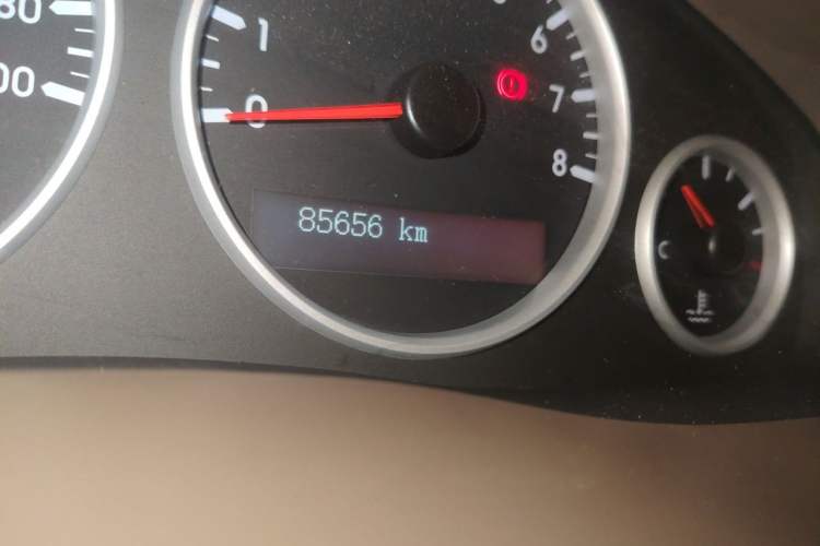Used Buick GL8 2014 2.4L Classic Edition Odometer Close Up