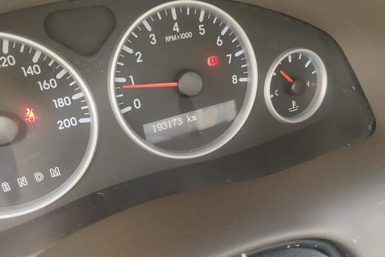 Used Buick GL8 2014 2.4L Classic Edition Odometer Close Up