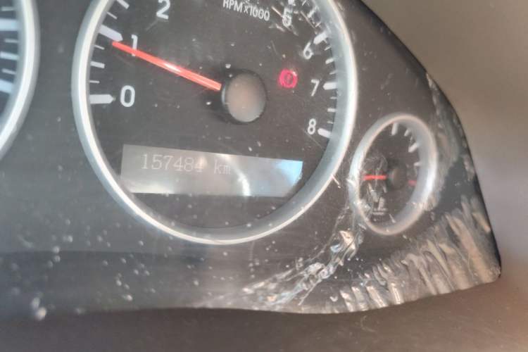 Used Buick GL8 2014 2.4L Classic Edition Odometer Close Up