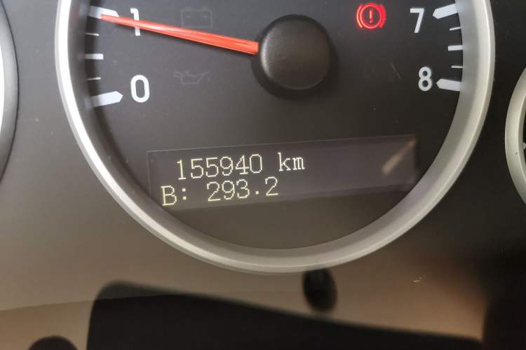 Used Buick GL8 2014 2.4L Classic Edition Odometer Close Up