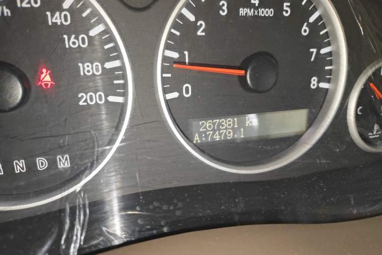 Used Buick GL8 2014 2.4L Classic Edition Odometer Close Up