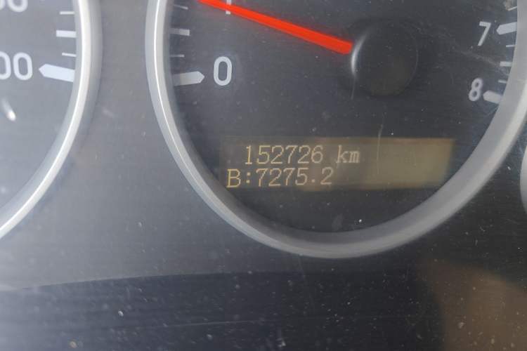 Used Buick GL8 2014 2.4L Classic Edition Odometer Close Up