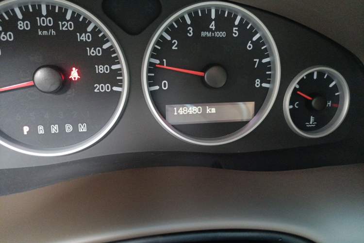 Used Buick GL8 2014 2.4L Classic Edition Odometer Close Up