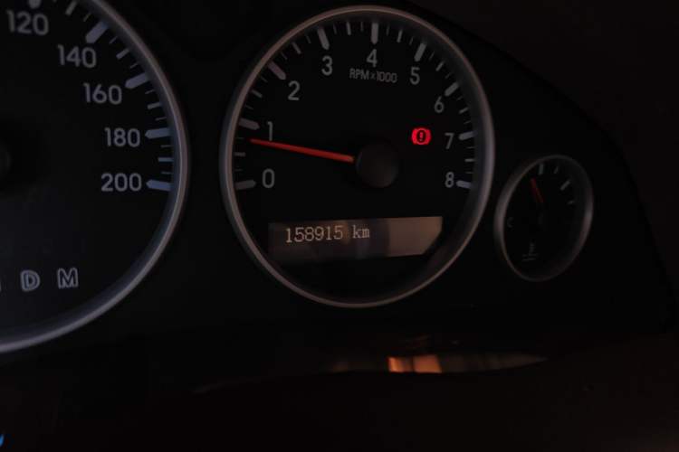 Used Buick GL8 2014 2.4L Classic Edition Odometer Close Up