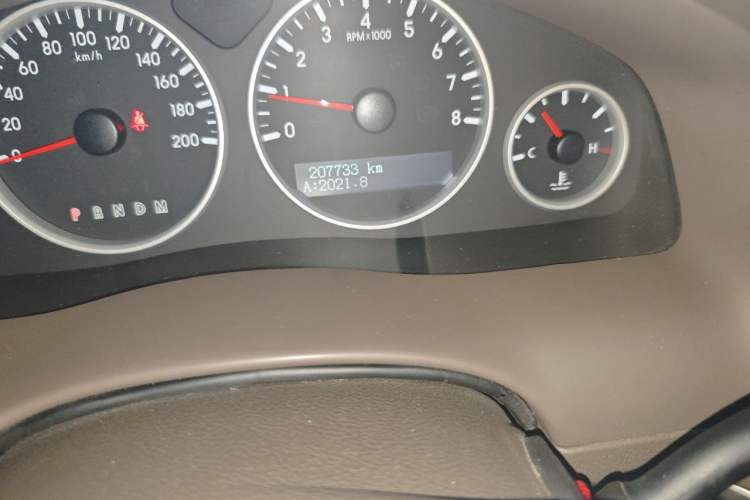 Used Buick GL8 2014 2.4L Classic Edition Odometer Close Up
