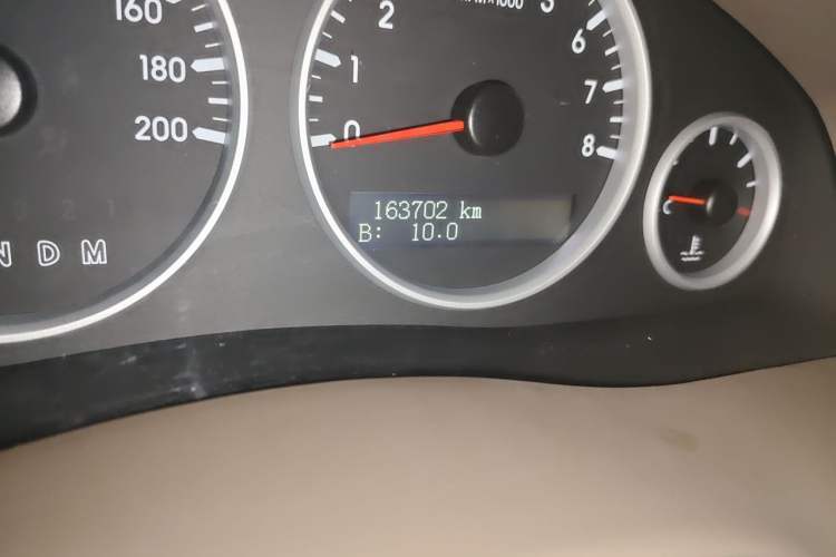 Used Buick GL8 2014 2.4L Comfort Edition Odometer Close Up