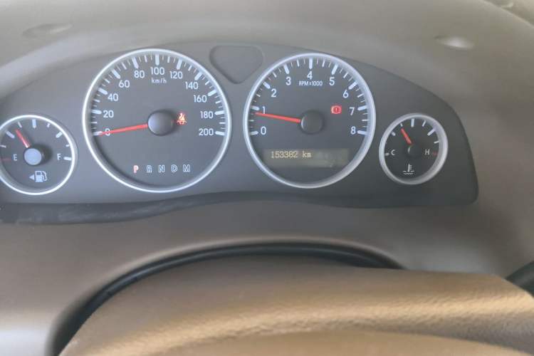 Used Buick GL8 2014 2.4L Classic Edition Odometer Close Up