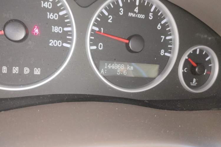 Used Buick GL8 2014 2.4L Classic Edition Odometer Close Up