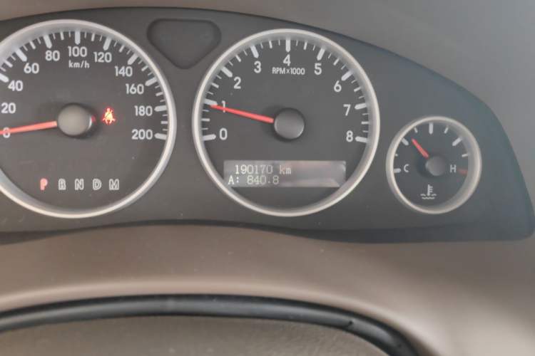 Used Buick GL8 2014 2.4L Classic Edition Odometer Close Up