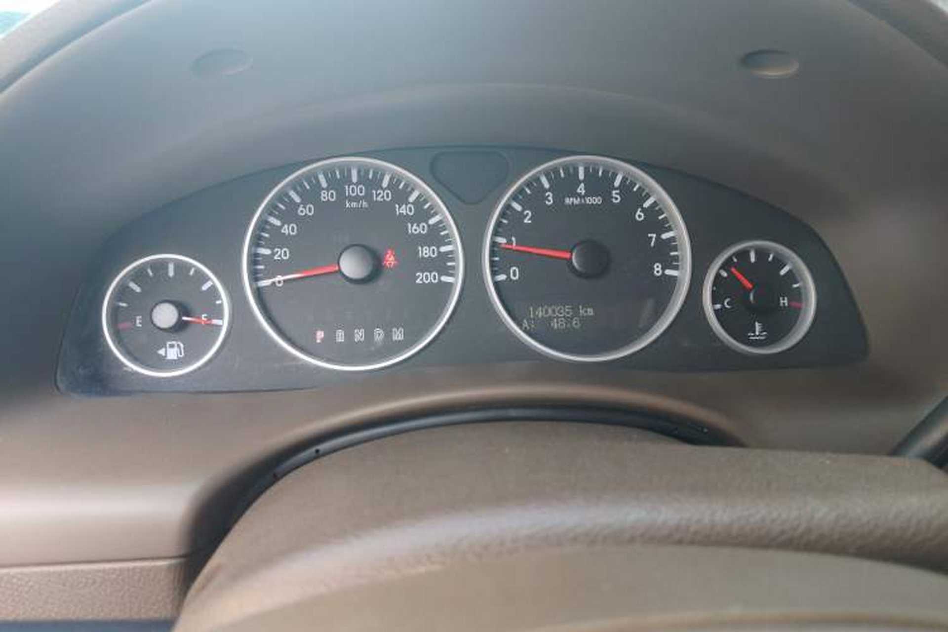 Used Buick GL8 2014 2.4L Comfort Edition Odometer Close Up