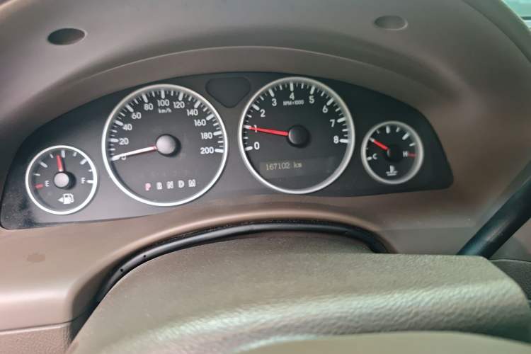 Used Buick GL8 2014 2.4L Classic Edition Odometer Close Up